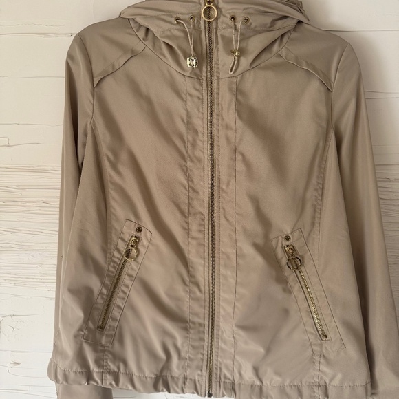 Michael Kors Tan Spring Windbreaker | Size Small | Gold Hardware - Picture 1 of 6
